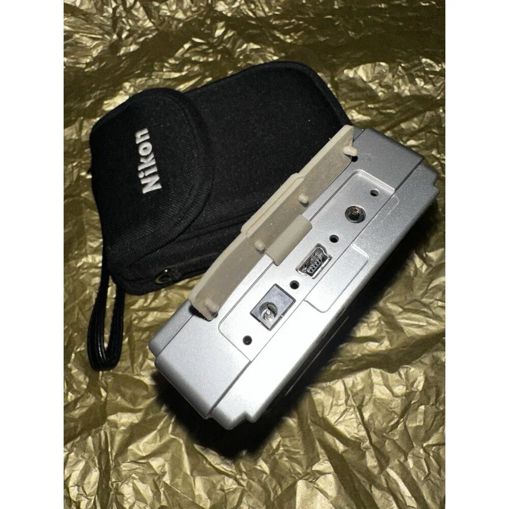 Nikon Coolwalker MSV-01 Mobile Storage Device & Carrying Case READ